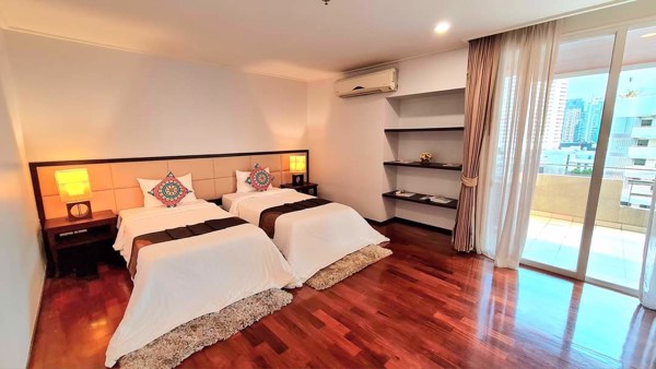 Picture of 2 bed Condo in Piyathip Place Khlong Tan Nuea Sub District C020945