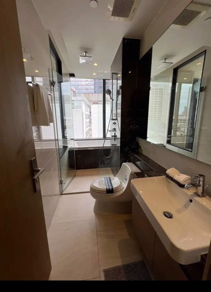 Picture of 2 bed Condo in Ashton Silom Suriyawong Sub District C021008