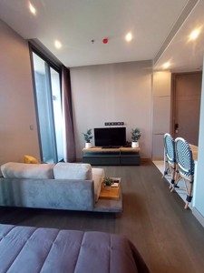 Picture of 1 bed Condo in The Esse at Singha Complex Khlong Toei Nuea Sub District C021017