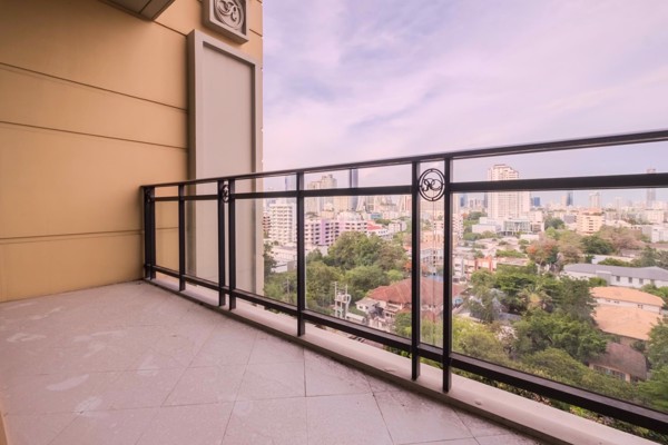 Picture of 2 bed Condo in Royce Private Residences Khlong Toei Nuea Sub District C021071